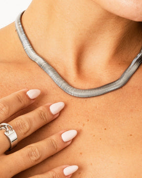 Necklaces Gargantilha Gaia Malha - Silver - Uranos 