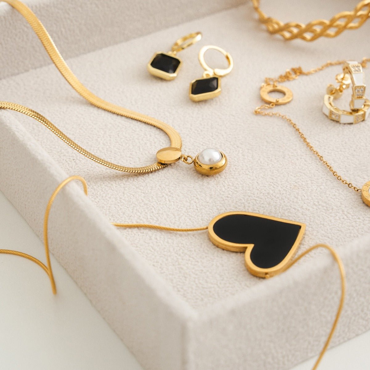 Necklaces Sweet Alhambra Inspiração - Coração Black - Uranos 